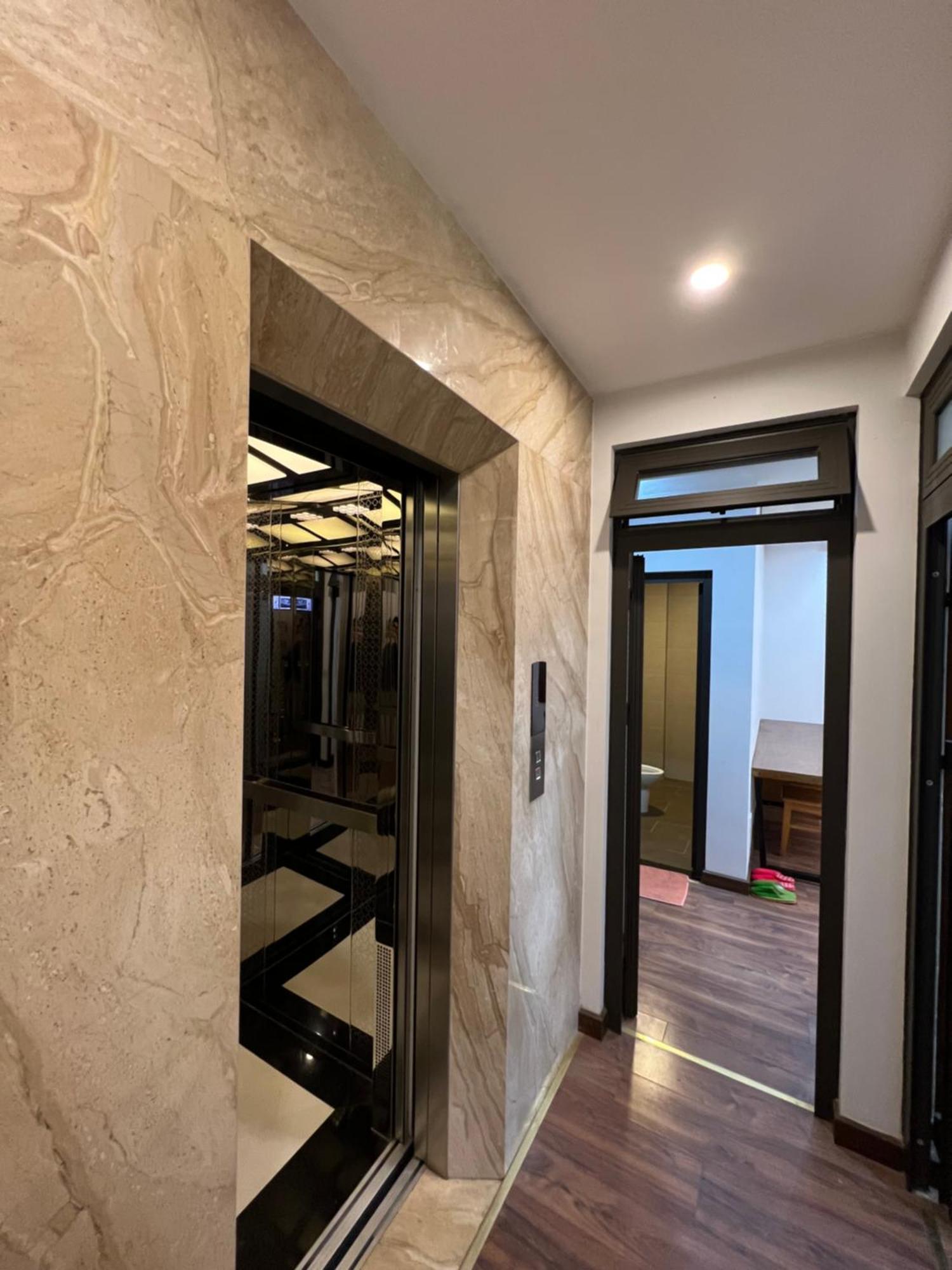 54 Homestay Van Mieu Hanoi Exteriör bild